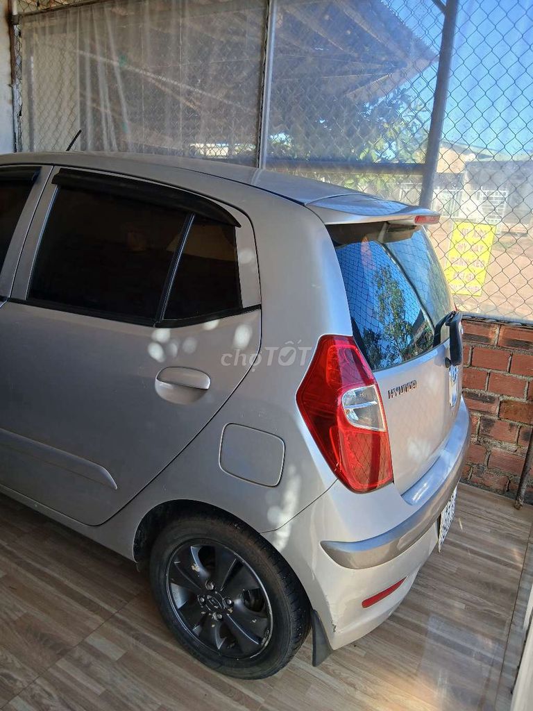 Cần bán Huyndai Grand 2012 - Màu Bạc. Mua bán Ô tô tại Huyện Lâm Hà Lâm Đồng được đăng bởi Vũ Minh Chiến hình 3