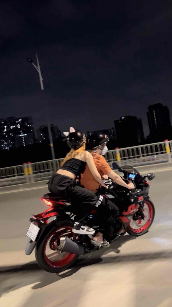 Cần bán lấy vợ GSX-R150 2020 Đen đỏ biển SG. Mua bán Xe máy tại Quận 8 Tp Hồ Chí Minh được đăng bởi Vinh auto hình 7