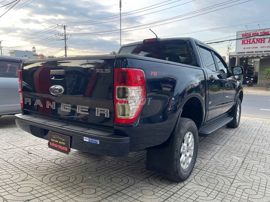 Ford Ranger 2021 XLS 2.2L 4x2 MT - đẹp keng. Mua bán Ô tô tại Huyện Tân Phú Đồng Nai được đăng bởi Salon AUTO THÀNH TRUNG Đồng Nai hình 4