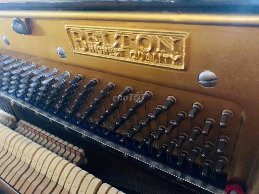 piano cơ Beton