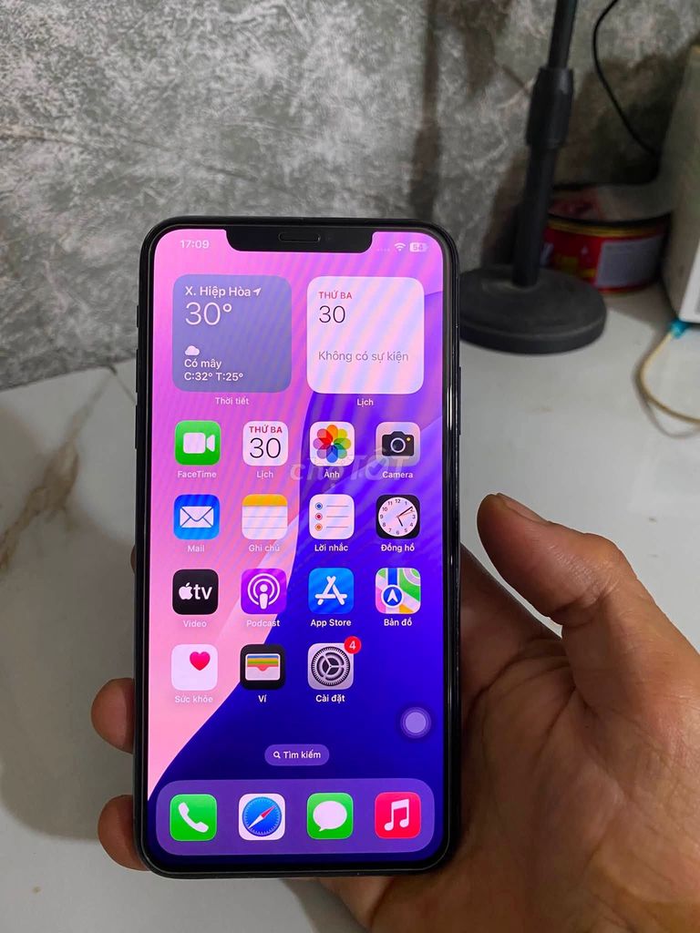 Apple iPhone 11 Pro Max 64GB báo 2 dòng. Mua bán Điện thoại tại Thành phố Thủ Đức Tp Hồ Chí Minh được đăng bởi Hội Đồ Điện Tử hình 1