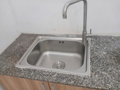 phòng máy lạnh, không ngập nước khi mưa lớn