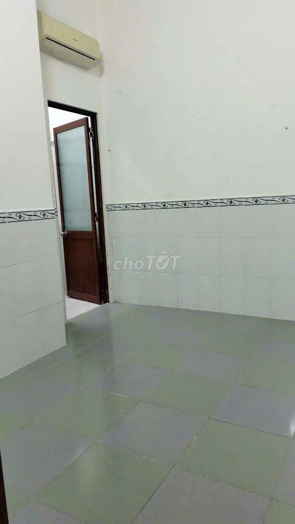 Cho thuê nhà 2pn 2wc khu dân cư Hiệp Thành 3