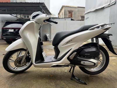 Honda SH 125 Trắng Tự động. Mua bán Xe máy tại Quận Thanh Khê Đà Nẵng được đăng bởi Long