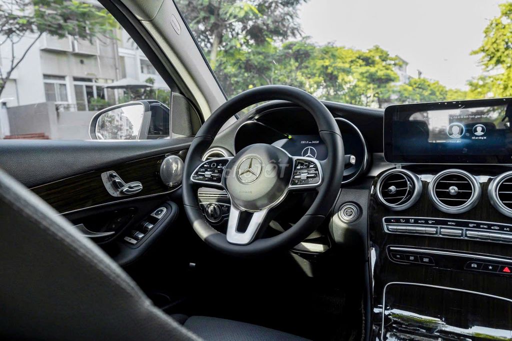 Bán xe GLC200 Facelift 2021 đi ít siêu mới. Mua bán Ô tô tại Quận 7 Tp Hồ Chí Minh được đăng bởi tuấn anh hình 2