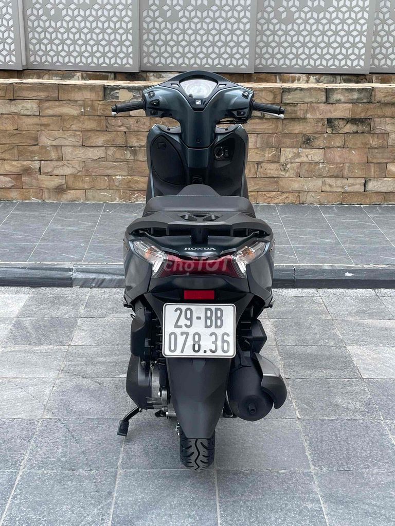 Honda Lead 125 ABS 2024 почти новый — XE MÁY 68