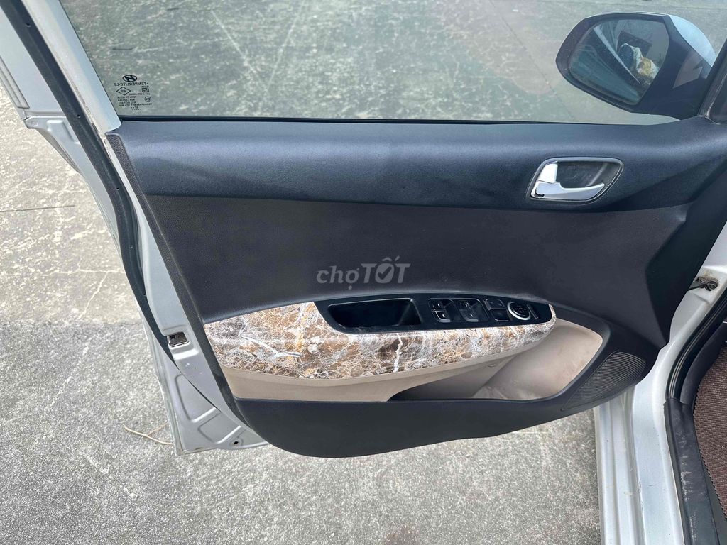 Hyundai Grand i10 2014 1.0 Base - 13000 km. Mua bán Ô tô tại Quận Hà Đông Hà Nội được đăng bởi bình hình 15