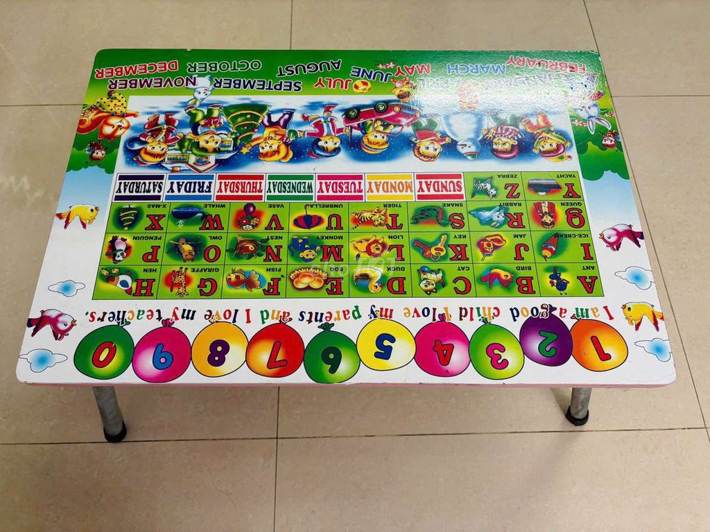 Bàn học Gỗ Đa dạng Cả bé trai và bé gái. Mua bán Bàn ghế tại Thành phố Thủ Đức Tp Hồ Chí Minh được đăng bởi Ivy hình 1