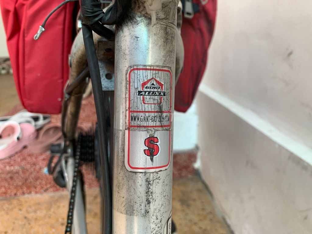 XE ĐAP ĐỊA HÌNH GIANT ĐIỆN KHUNG NHÔM VÀNH 700C.35. Mua bán Xe điện tại Quận 10 Tp Hồ Chí Minh được đăng bởi LUAN NGUYEN DINH hình 6