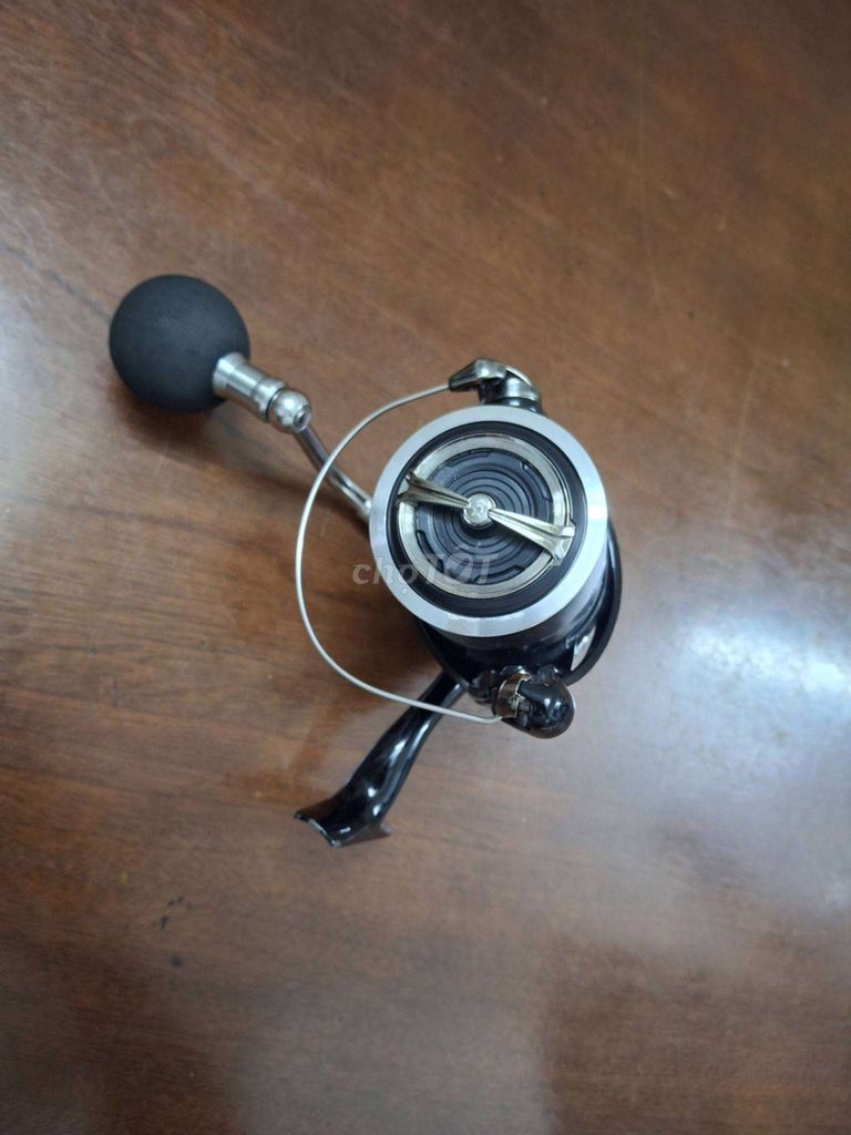 Máy câu cá Daiwa Lexa 6000H Đen Bạc Trung Quốc