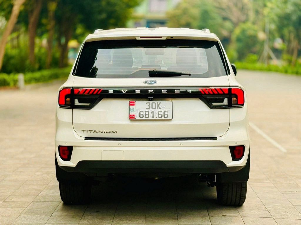 Ford Everest Bi Turbo 2.0L 4x2 2022 Белый