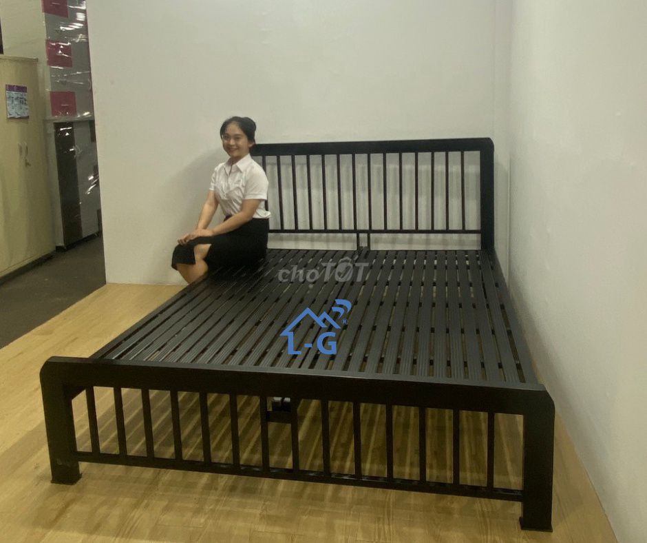 GIƯỜNG SẮT GIƯỜNG SẮT GIƯỜNG SẮT GIƯỜNG SẮT GIƯỜNG. Mua bán Giường, chăn ga gối nệm tại Huyện Cần Giờ Tp Hồ Chí Minh được đăng bởi Lâm Gia Home hình 1