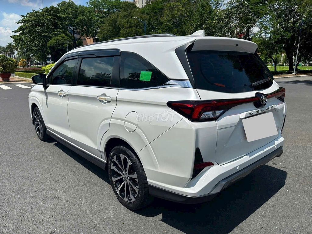 Toyota Veloz Cross 2022 CVT Top hỗ trợ ngân hàng. Mua bán Ô tô tại Thành phố Thủ Dầu Một Bình Dương được đăng bởi Oto An Suong hình 6
