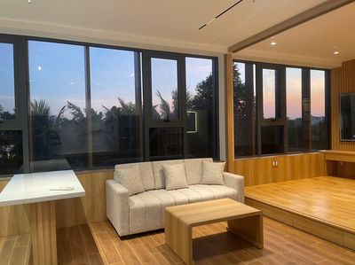 Bán căn hộ 1 PN góc 50 m2 nhà trống bàn giao CDT
