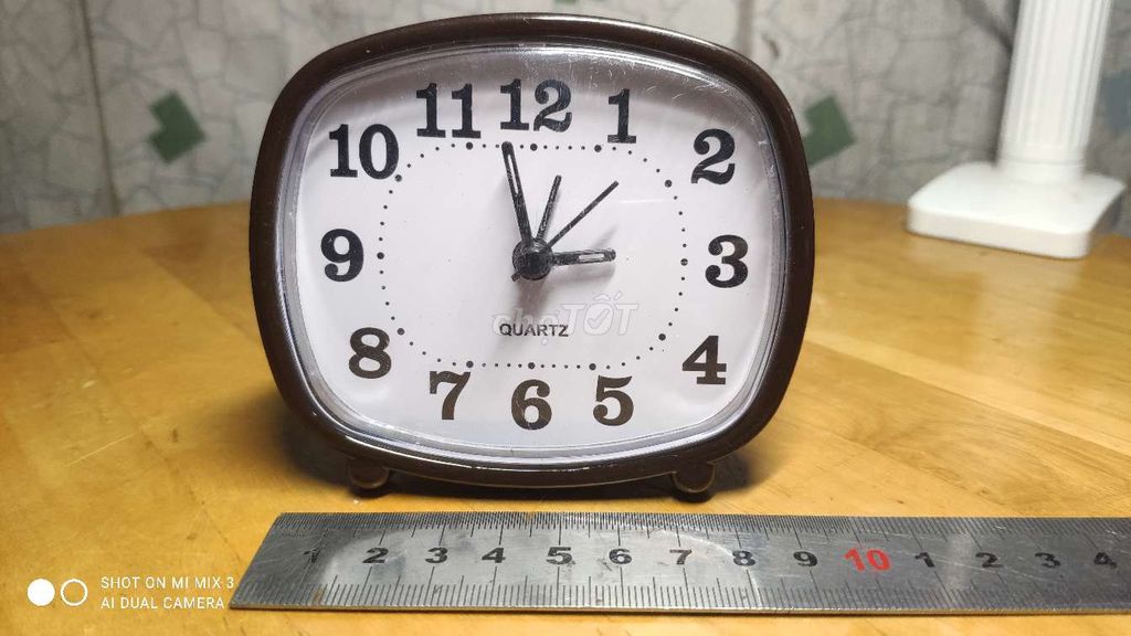 Đồng hồ báo thức Quartz Nâu. Mua bán Nội thất, đồ gia dụng khác tại Quận 1 Tp Hồ Chí Minh được đăng bởi Toàn Châu hình 1