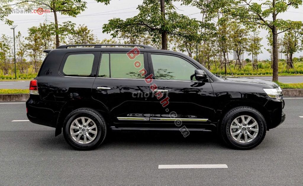 Toyota LC200 sản xuất 2017. Mua bán Ô tô tại Quận Hà Đông Hà Nội được đăng bởi mr Quang hình 2