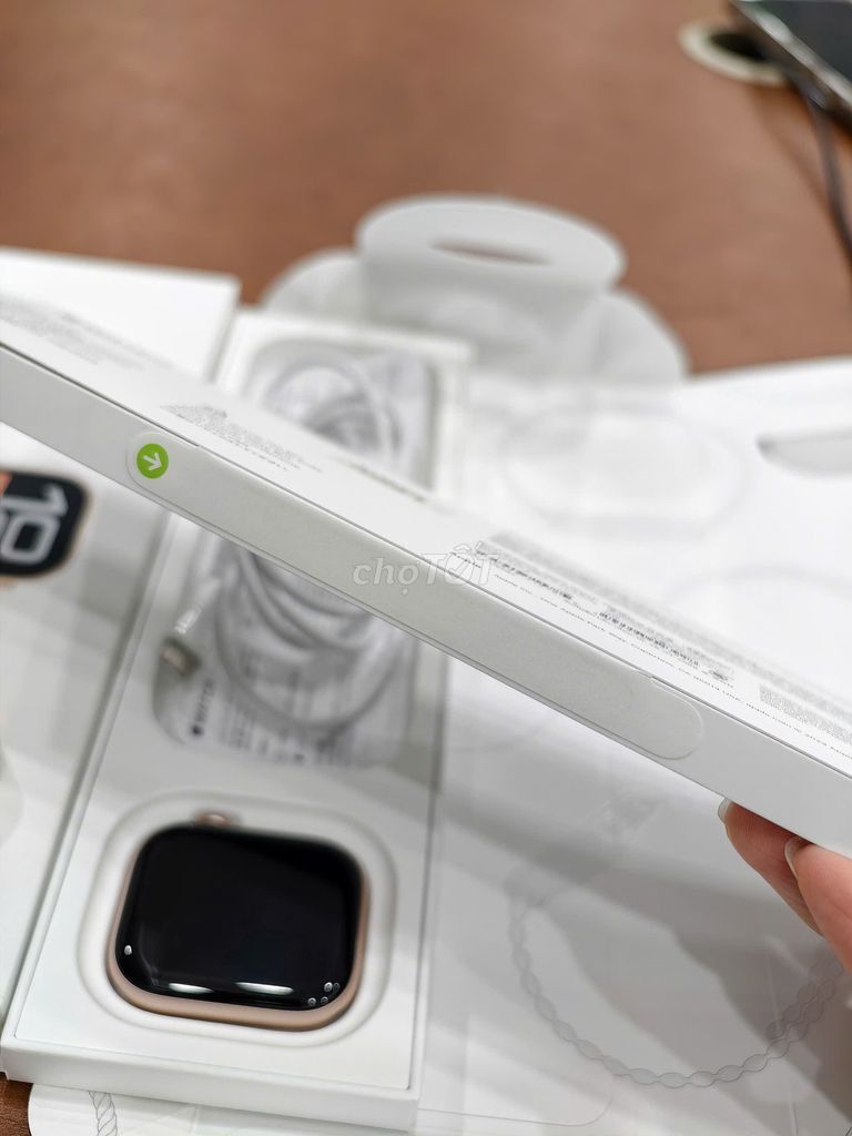 Đồng hồ Apple Series 10 46mm màu Hồng New 100%. Mua bán Thiết bị đeo thông minh tại Quận Đống Đa Hà Nội được đăng bởi Hn Store hình 1