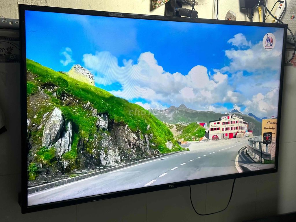 SMART TV TCL 49in mỏng, nguyên zin đẹp long lanh.