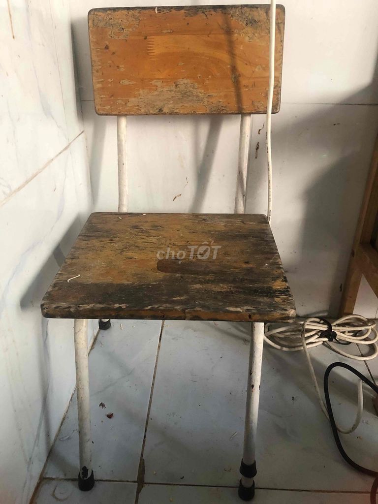 Ghế trẻ em Gỗ Sắt 30x60cm. Mua bán Bàn ghế tại Thành phố Thủ Đức Tp Hồ Chí Minh được đăng bởi Bách Lý hình 1