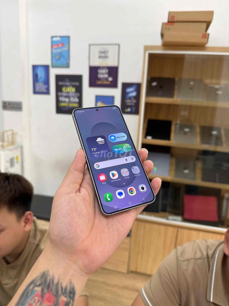 Samsung S25 QTE 256GB Bạc Like New. Mua bán Điện thoại tại Quận Đống Đa Hà Nội được đăng bởi KT Hà Nội Mobile hình 1