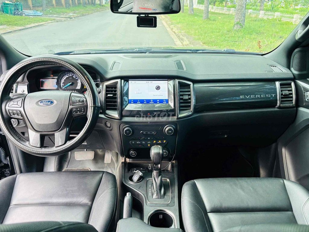 Ford Everest 2022 Titanium 2.0L AT 4x2 - 40000 km. Mua bán Ô tô tại Thành phố Buôn Ma Thuột Đắk Lắk được đăng bởi Hoài Chỉnh Ford hình 6
