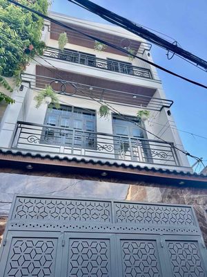 Townhouse 46 m² · 4 bed · Đường Thống Nhất