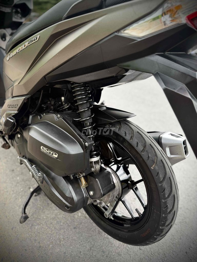 Vario 125 mẫu củ 2018 Vàng cát. gía thương lượng. Mua bán Xe máy tại Quận Ninh Kiều Cần Thơ được đăng bởi Tình Anh hình 3