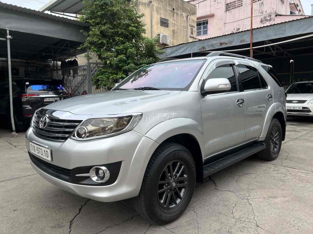 Toyota Fortuner 2015 2.7V 4x2 - 75000 km