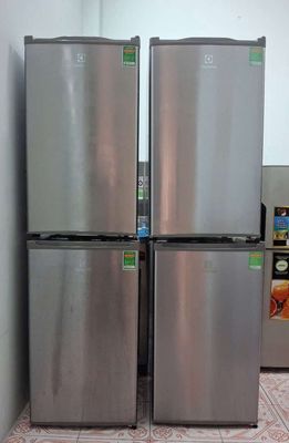 Tủ lạnh 90 lít Electrolux. Mua bán Tủ lạnh tại Quận 7 Tp Hồ Chí Minh được đăng bởi Tủ lạnh máy giặt