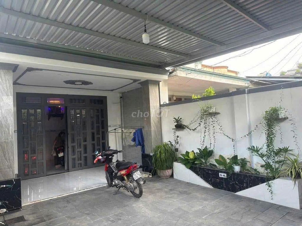 BÁN NHÀ CẤP 4 ĐƯỜNG HẺM VÕ VĂN KIỆT 4X18M SHR