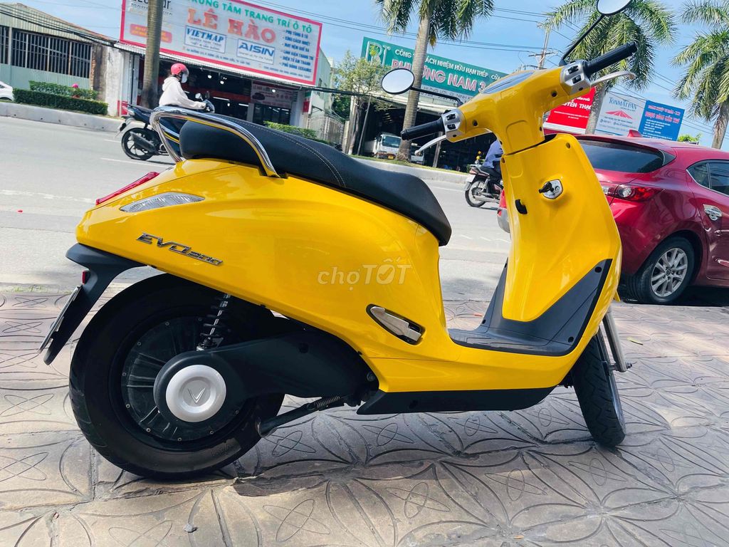 EVO200 SIÊU ĐẸP, BIỂN SỐ ĐẸP. Mua bán Xe điện tại Quận Ninh Kiều Cần Thơ được đăng bởi KEN EBIKE CẦN THƠ hình 4