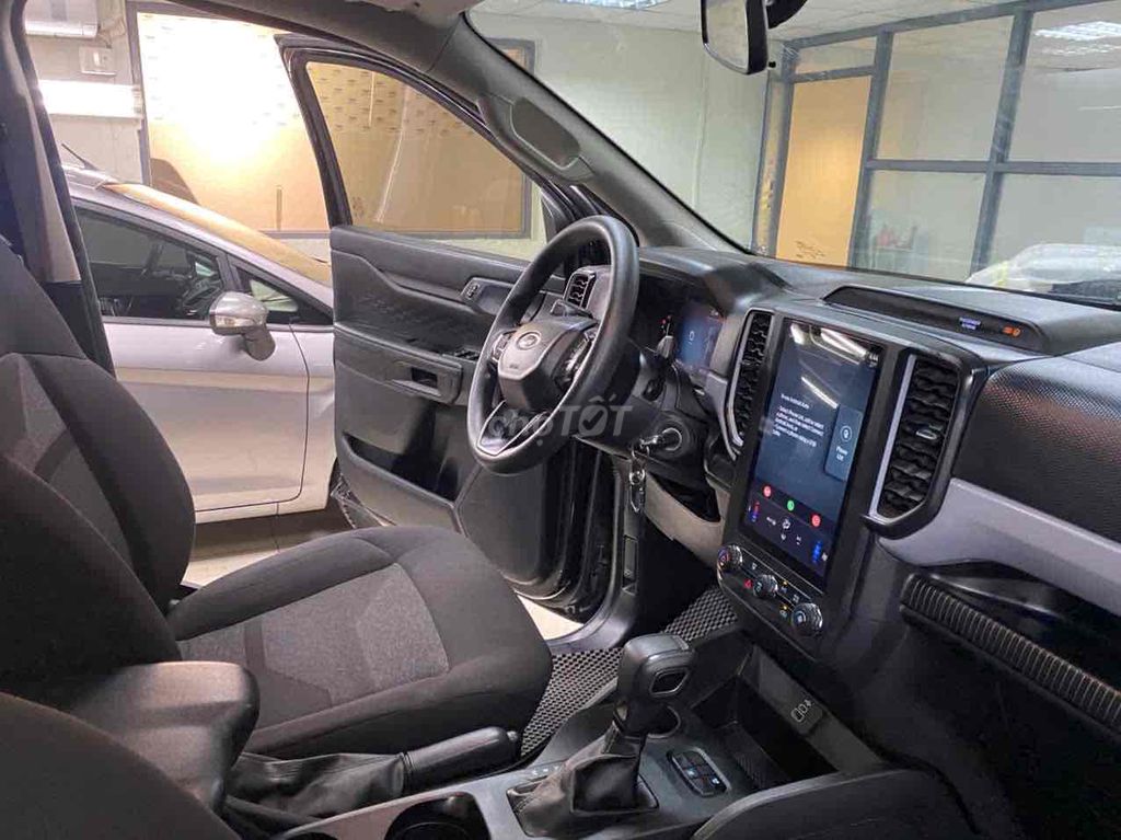 Ford Ranger XLS 2024 4x2 AT 2024 giá đẹp 💎💎. Mua bán Ô tô tại Quận 3 Tp Hồ Chí Minh được đăng bởi Phan Nguyễn Quốc hình 7