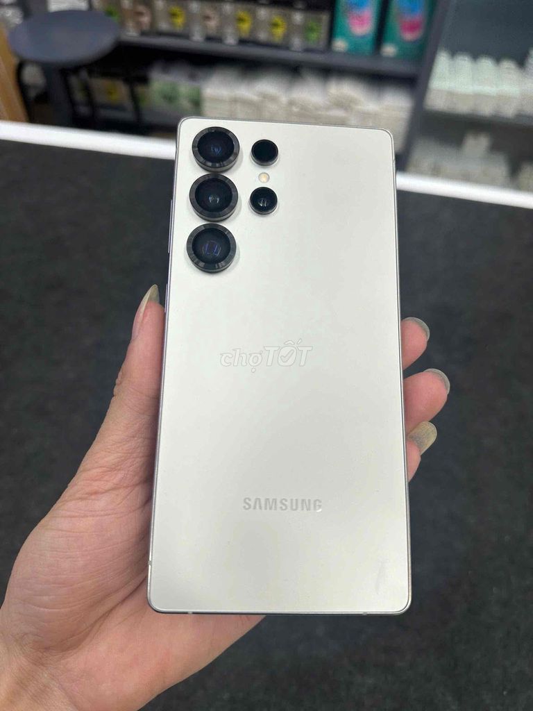 Samsung S25 Ultra 256GB Trắng Đã sử dụng. Mua bán Điện thoại tại Quận Hai Bà Trưng Hà Nội được đăng bởi Diệu Vũ hình 1