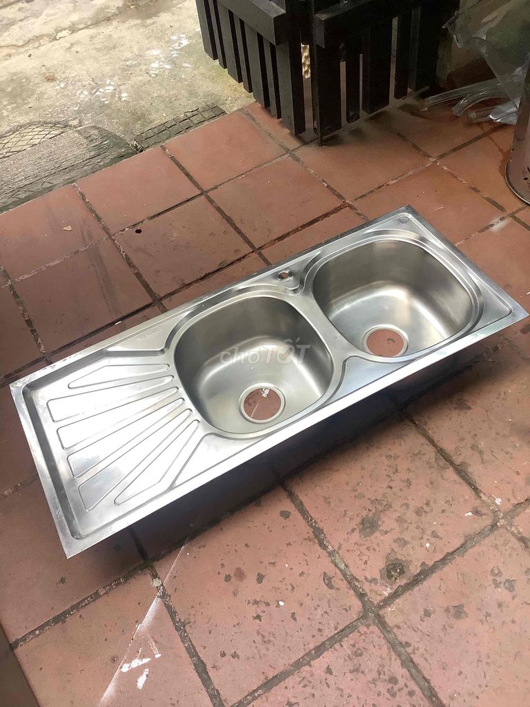 Chậu rửa bát 2 ngăn bằng inox 304