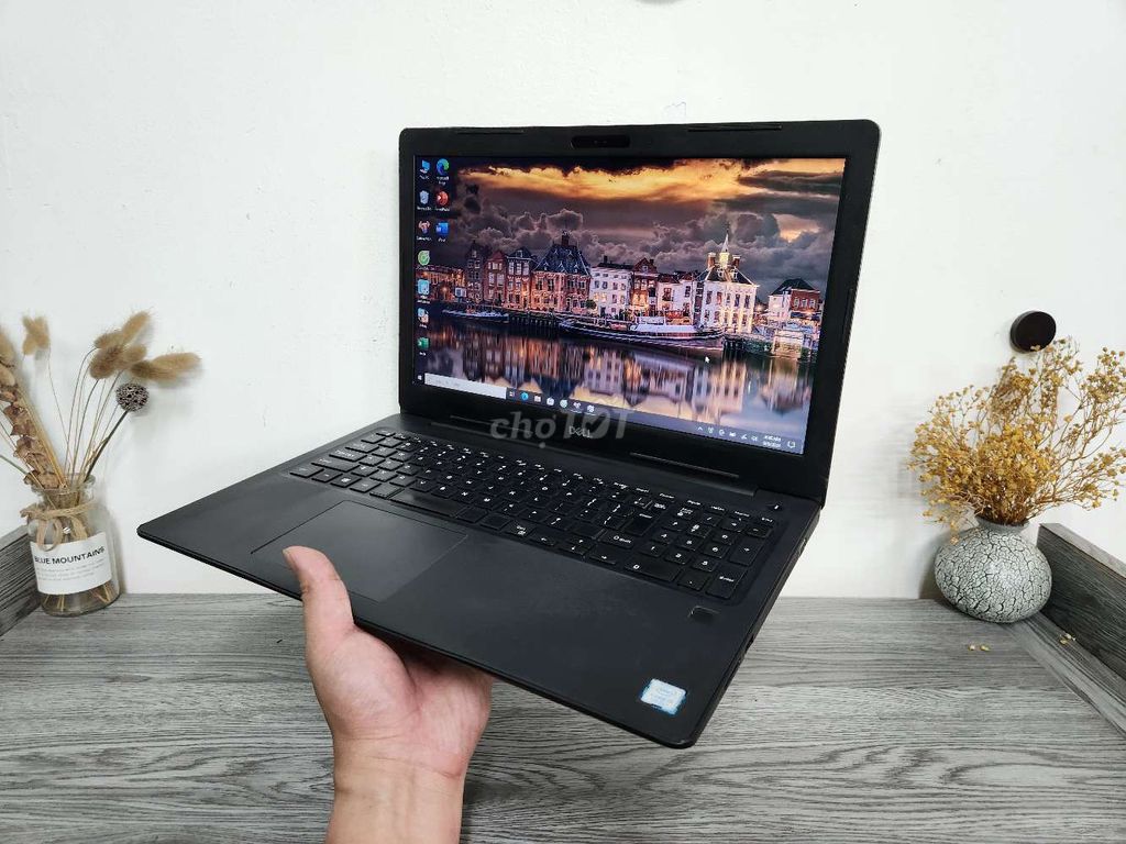 Dell Latitude 3590 cảm ứng