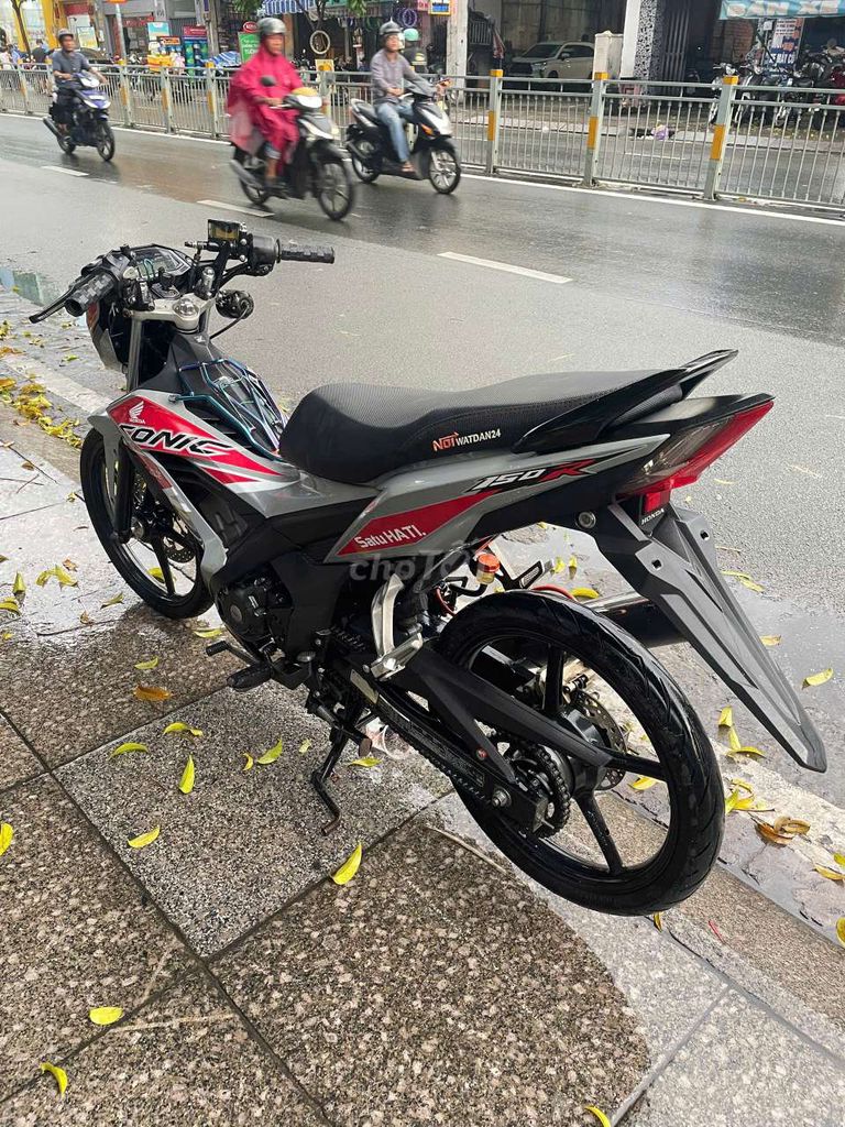 Honda sonic 150 2020 mới 90% hồ sơ gốc cầm tay. Mua bán Xe máy tại Quận Tân Phú Tp Hồ Chí Minh được đăng bởi Tuanduy hình 4