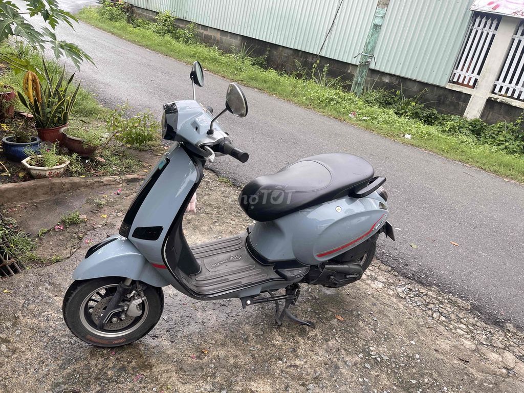 Vespa 50cc 2024 серый, б/у