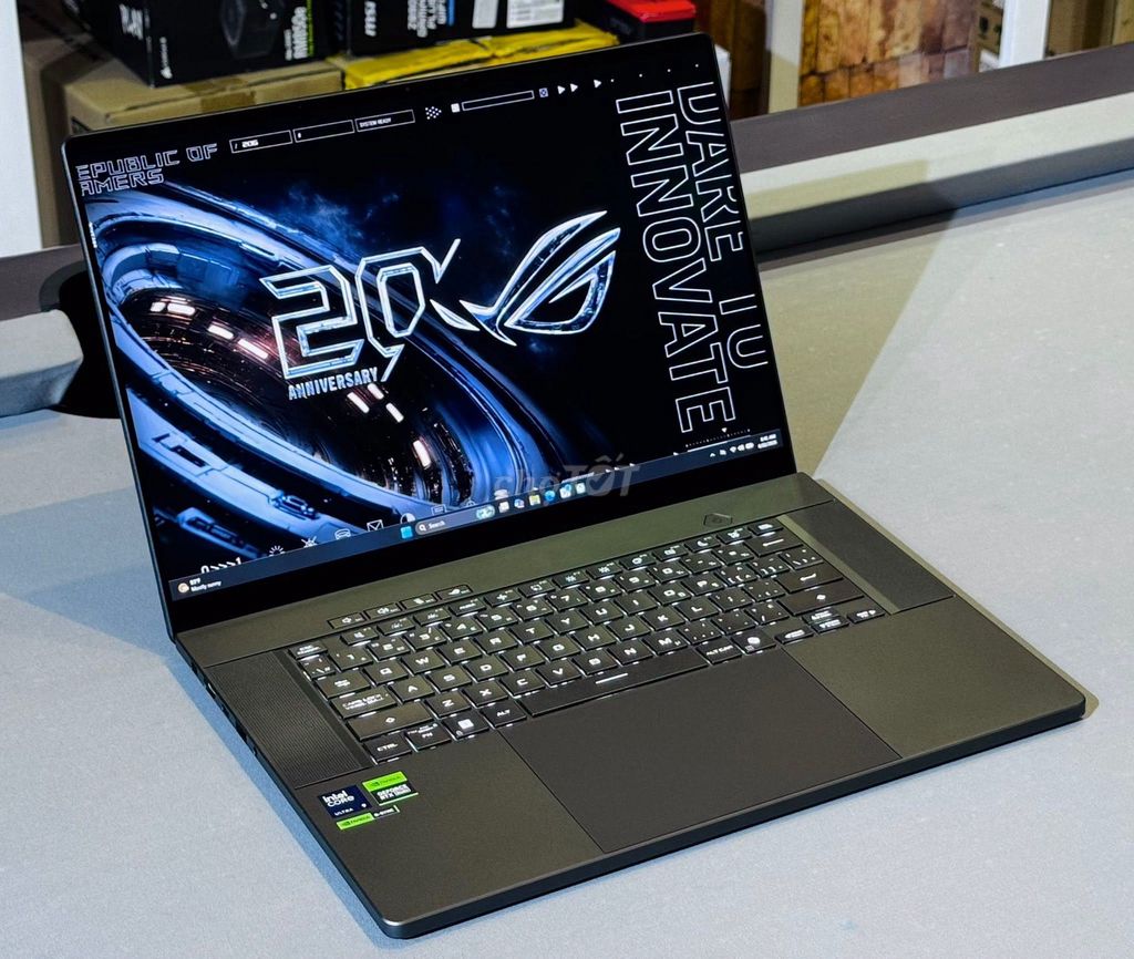 Asus Zephyrus G16 Ultra 9 32G/1TB RTX 5070 16 inch. Mua bán Laptop tại Quận Phú Nhuận Tp Hồ Chí Minh được đăng bởi Hội Đồ Điện Tử hình 1
