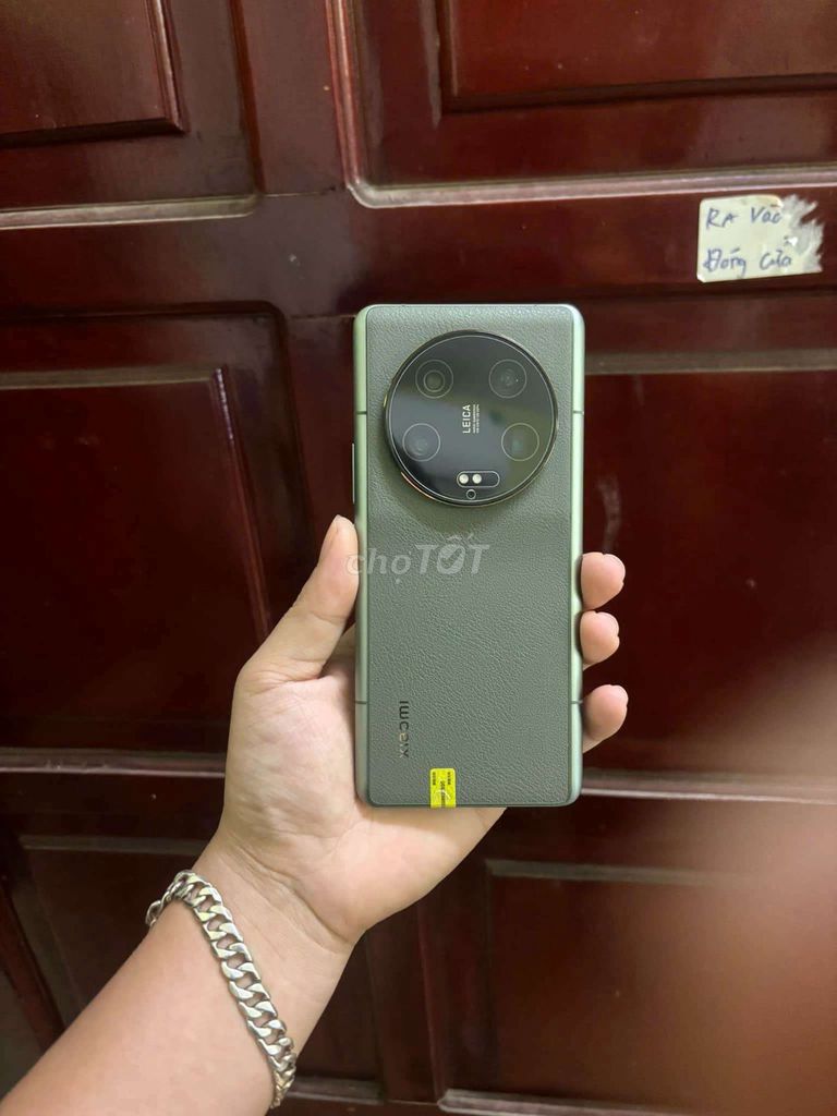 Xiaomi 13 Ultra 12GB/256GB Xanh. Mua bán Điện thoại tại Quận Hà Đông Hà Nội được đăng bởi phạm hùng hình 1