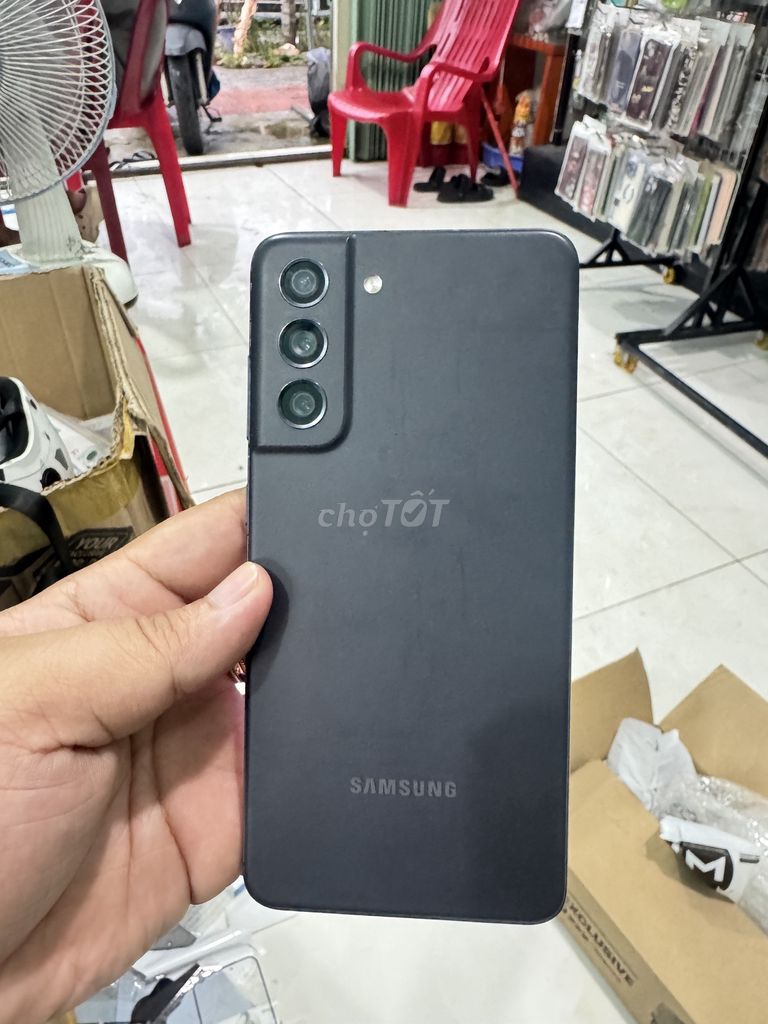 Samsung S21 FE 128GB Đen 8GB Like New. Mua bán Điện thoại tại Thành phố Thủ Dầu Một Bình Dương được đăng bởi quyên nguyễn hình 1