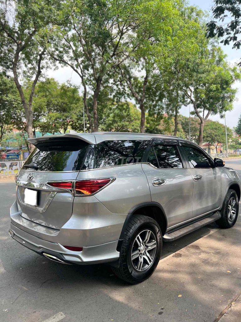 Toyota Fortuner 2019 2.7V 4x2 AT - 100000 km. Mua bán Ô tô tại Quận Tân Phú Tp Hồ Chí Minh được đăng bởi Huỳnh Thành hình 5