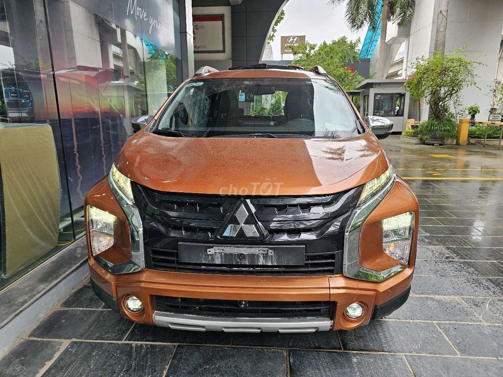 TOYOTA HÀ ĐÔNG bán Xpander CROSS 5 vạn sx 2022. Mua bán Ô tô tại Quận Hà Đông Hà Nội được đăng bởi Toyota Hà Đông hình 4