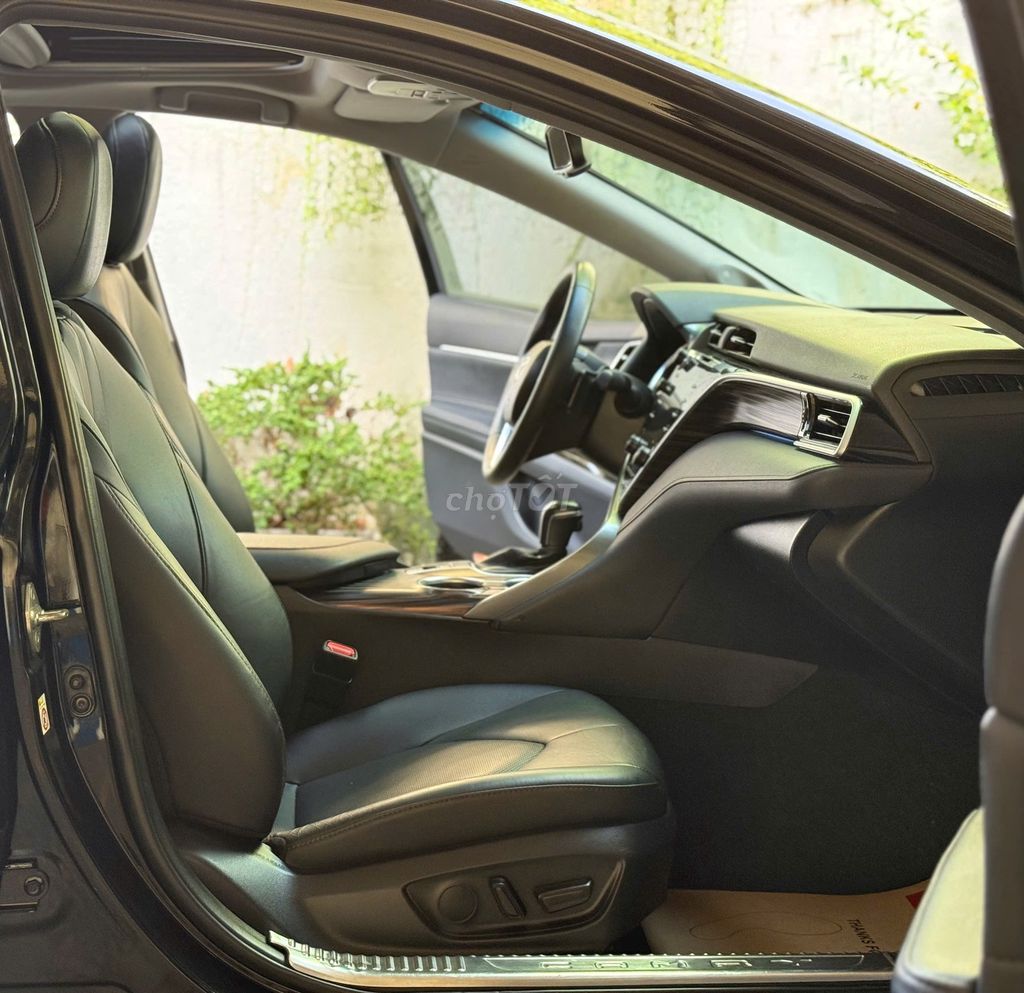 Camry 2.5Q 2019 nhập Thái - xe hãng (GIÁ CÒN GIẢM). Mua bán Ô tô tại Quận Gò Vấp Tp Hồ Chí Minh được đăng bởi Nguyễn Phi Trường Vũ hình 8