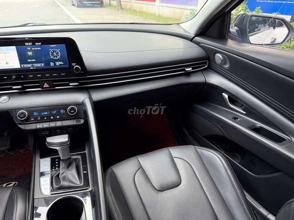 Elantra 1.6 sx 2022 model 23 đặc biệt. Mua bán Ô tô tại Quận Long Biên Hà Nội được đăng bởi PHÚC LÂM  AUTO hình 11