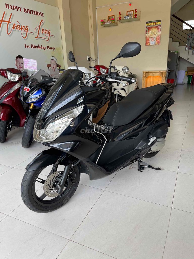 pcx 2016 . lướt 1700km .bao ko tua .zin nguyên bản. Mua bán Xe máy tại Thành phố Rạch Giá Kiên Giang được đăng bởi XE MÁY ÚT BÉ  hình 2