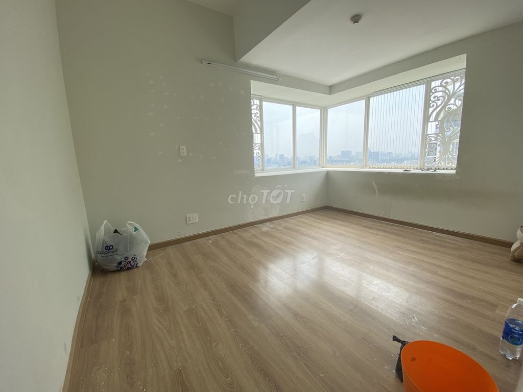 Charmington -đủ 3 dạng căn 1-2-3PN giá từ 15 triệu/ tháng LH Em Số 181, Cao Thắng, Phường 12, Quận 10, Tp Hồ Chí Minh Quận 10 Tp Hồ Chí Minh