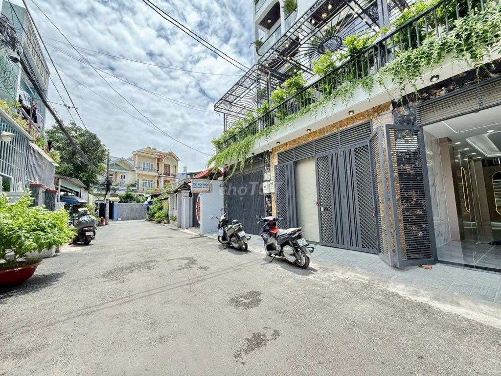 Siêu Phẩm 6 Tầng Thang Máy 8PN Mặt Tiền Đông Hưng Thuận 22 - N.V. Quá