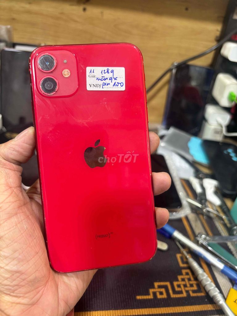 Apple iPhone 11 128GB Đỏ. Mua bán Điện thoại tại Quận Tân Phú Tp Hồ Chí Minh được đăng bởi gia phát hình 1