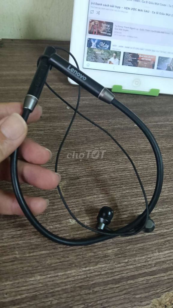 Tai nghe Bluetooth Lenovo Đen. Mua bán Thiết bị đeo thông minh tại Quận Tân Bình Tp Hồ Chí Minh được đăng bởi Hậu hình 1