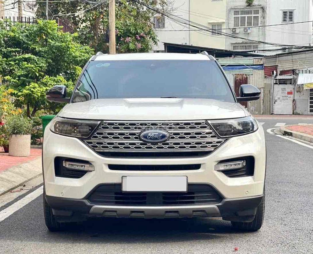 Explorer 2022 зарегистрировал 2024 автомобиля для продажи на Ford